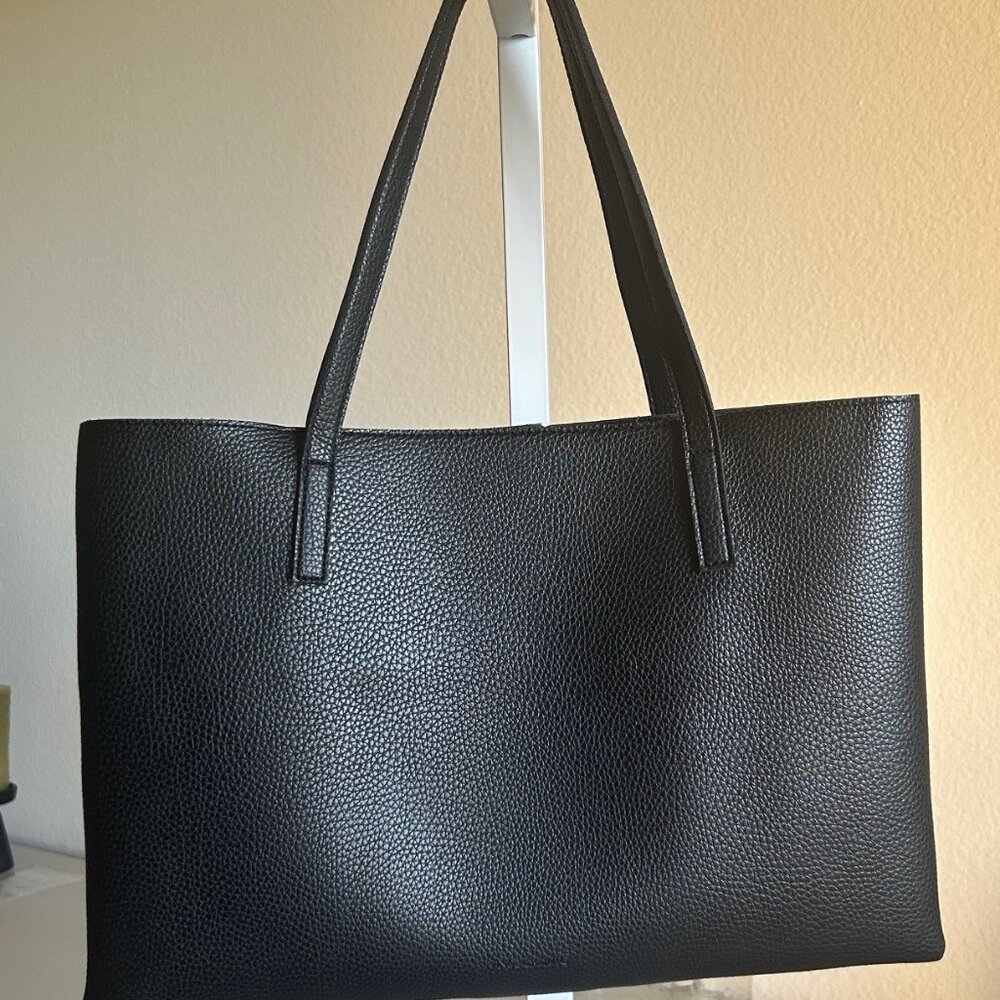 VINCE CAMUTO Luck Tote EUC - Picture 3 of 7